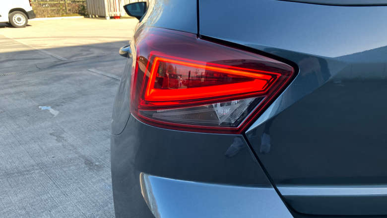 SEAT Ibiza 1.0 TSI 110 FR Sport 5dr DSG Petrol Hatchback